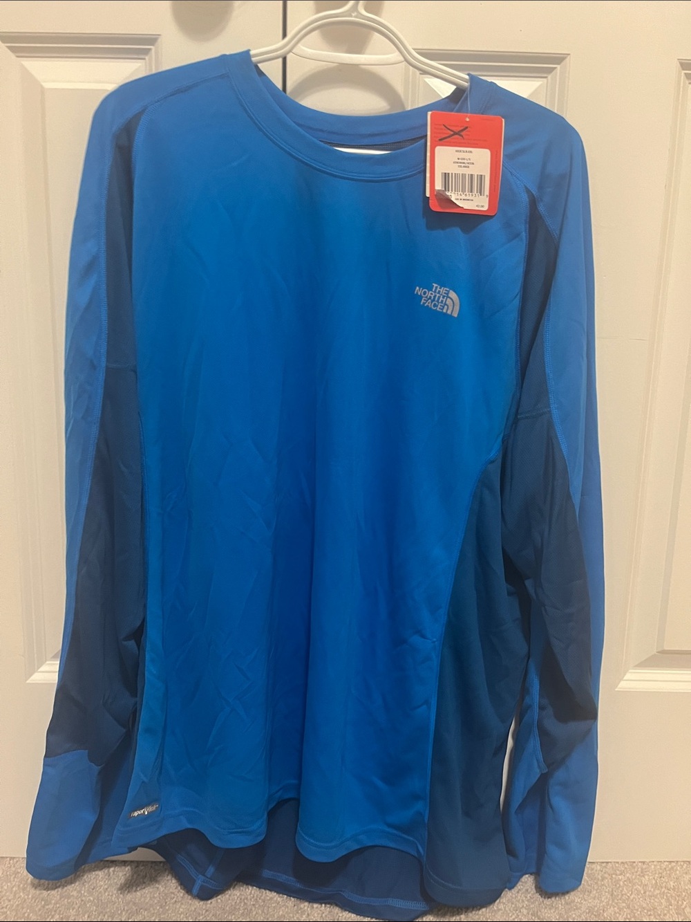 The North Face Men’s Long Sleeve Athletic Crew in Bright Blue